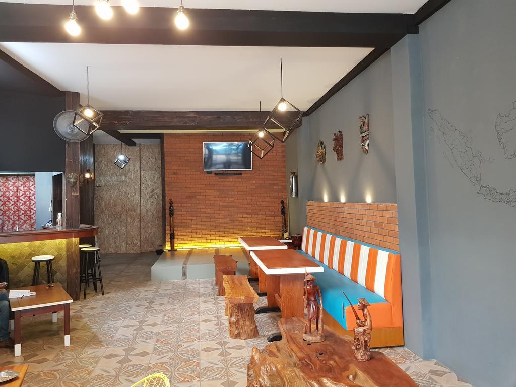 Neo Moritz Homestay Бандунг Экстерьер фото