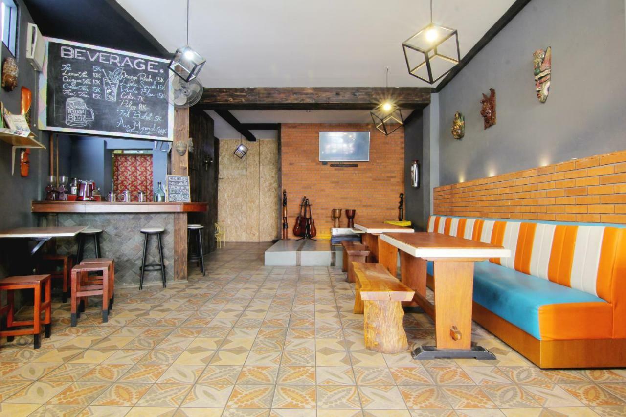 Neo Moritz Homestay Бандунг Экстерьер фото